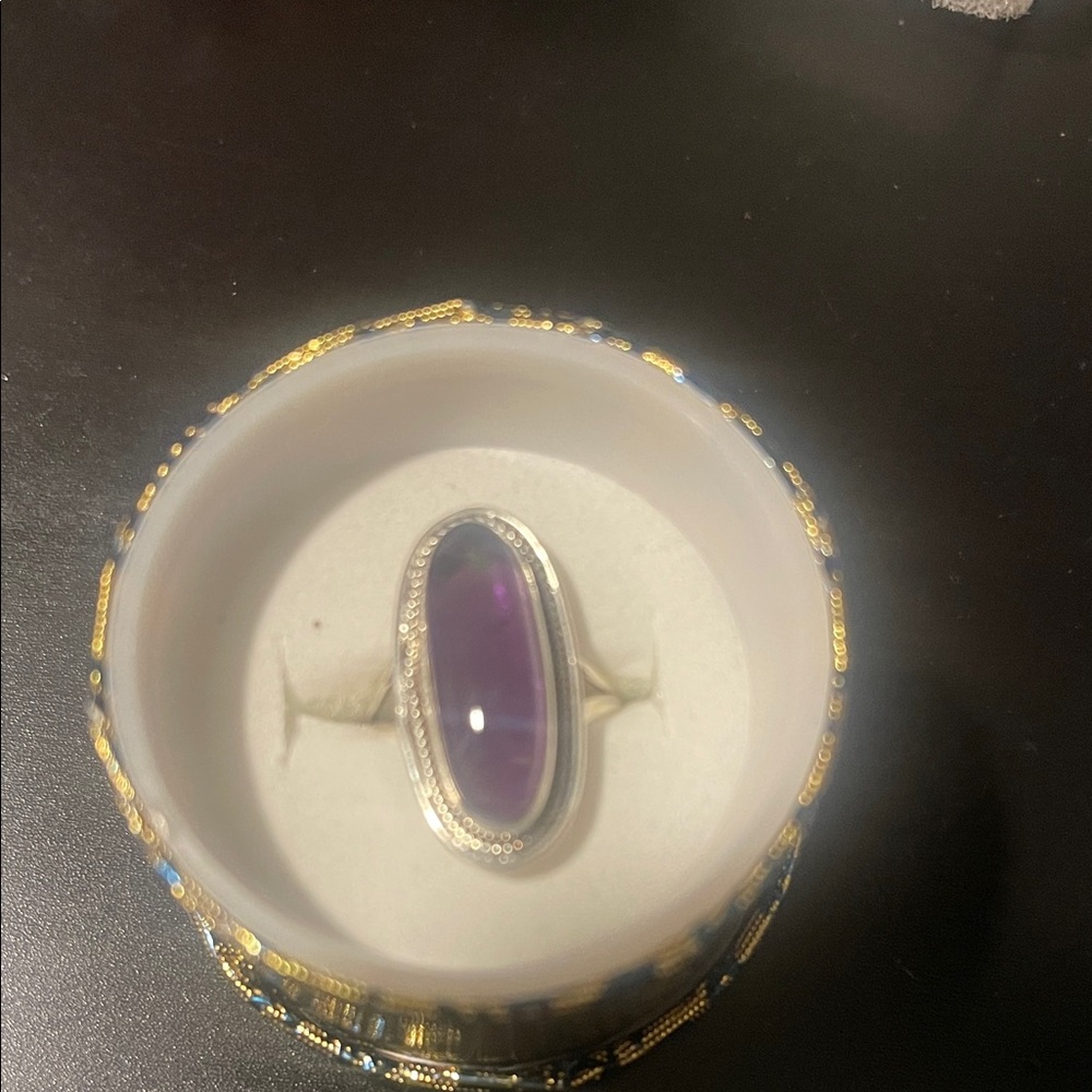 Elegant Silver and Purple Ring